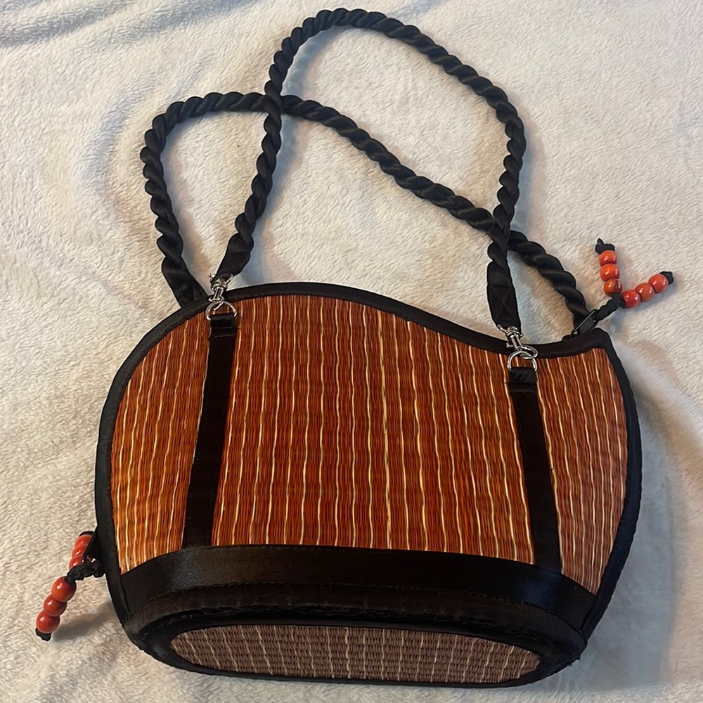 Sustainable Fairtrade Kiri Wave  Purse With Decorative Bead- Caramel